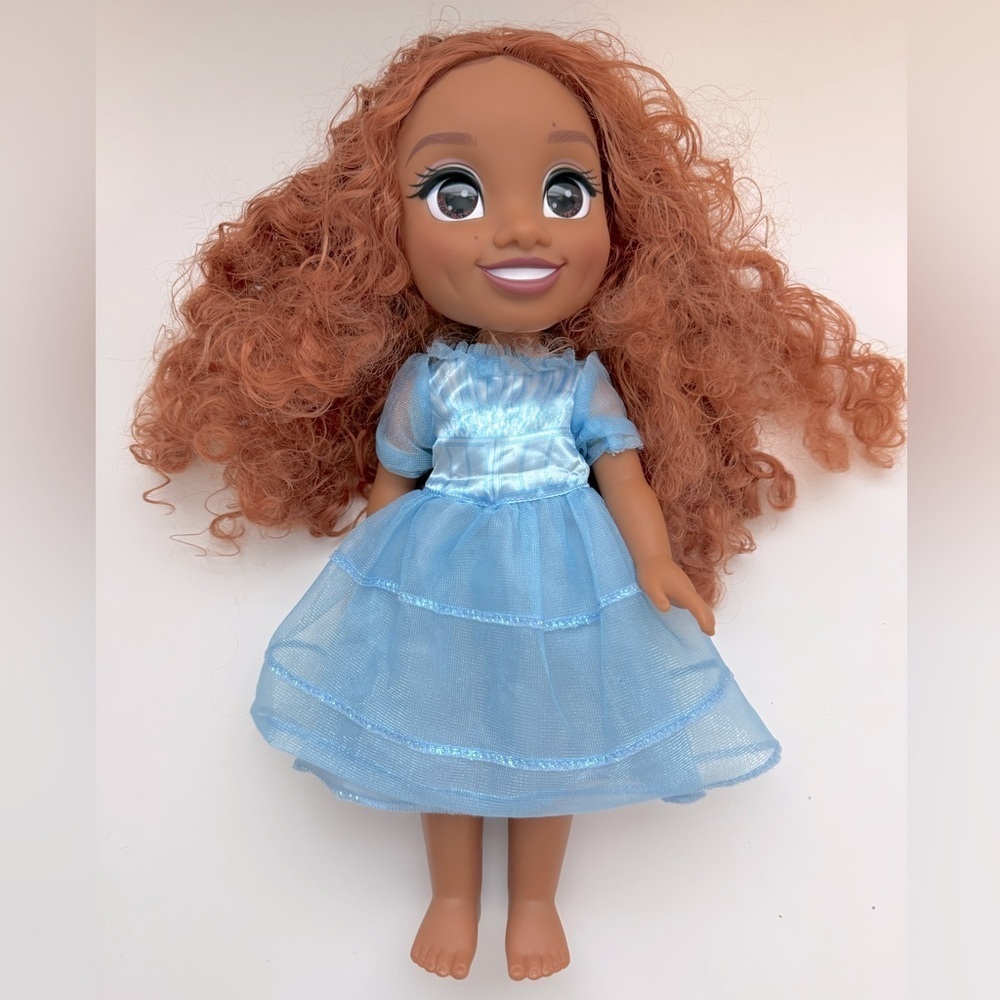 Disney Princess Singing and Styling Ariel doll